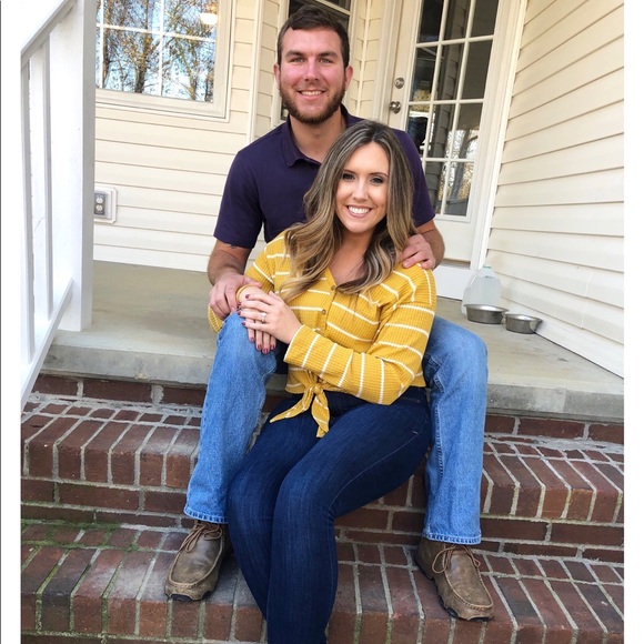 Meet your Posher, Allie - Picture 1 of 1